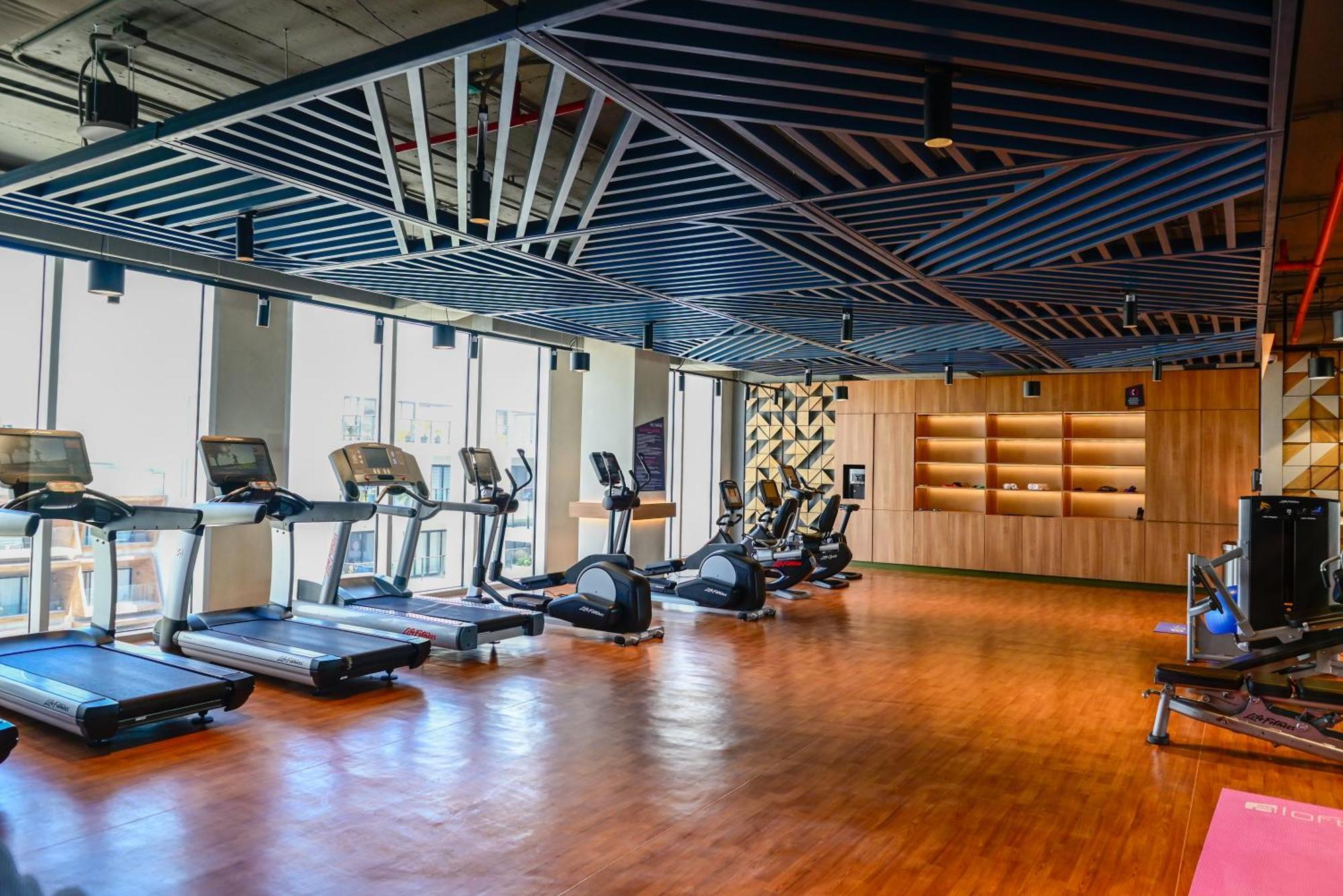 Aloft Playa Del Carmen 호텔 외부 사진 The gym at the 1018