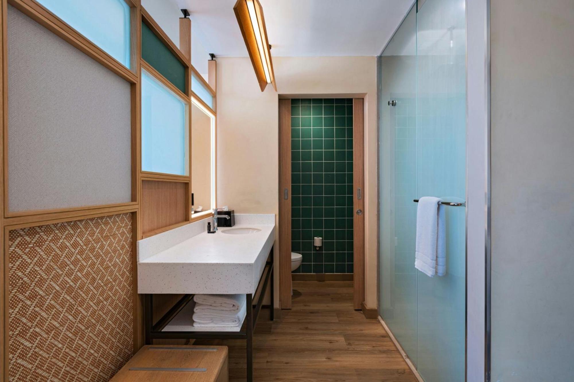 Aloft Playa Del Carmen 호텔 외부 사진 Bathroom