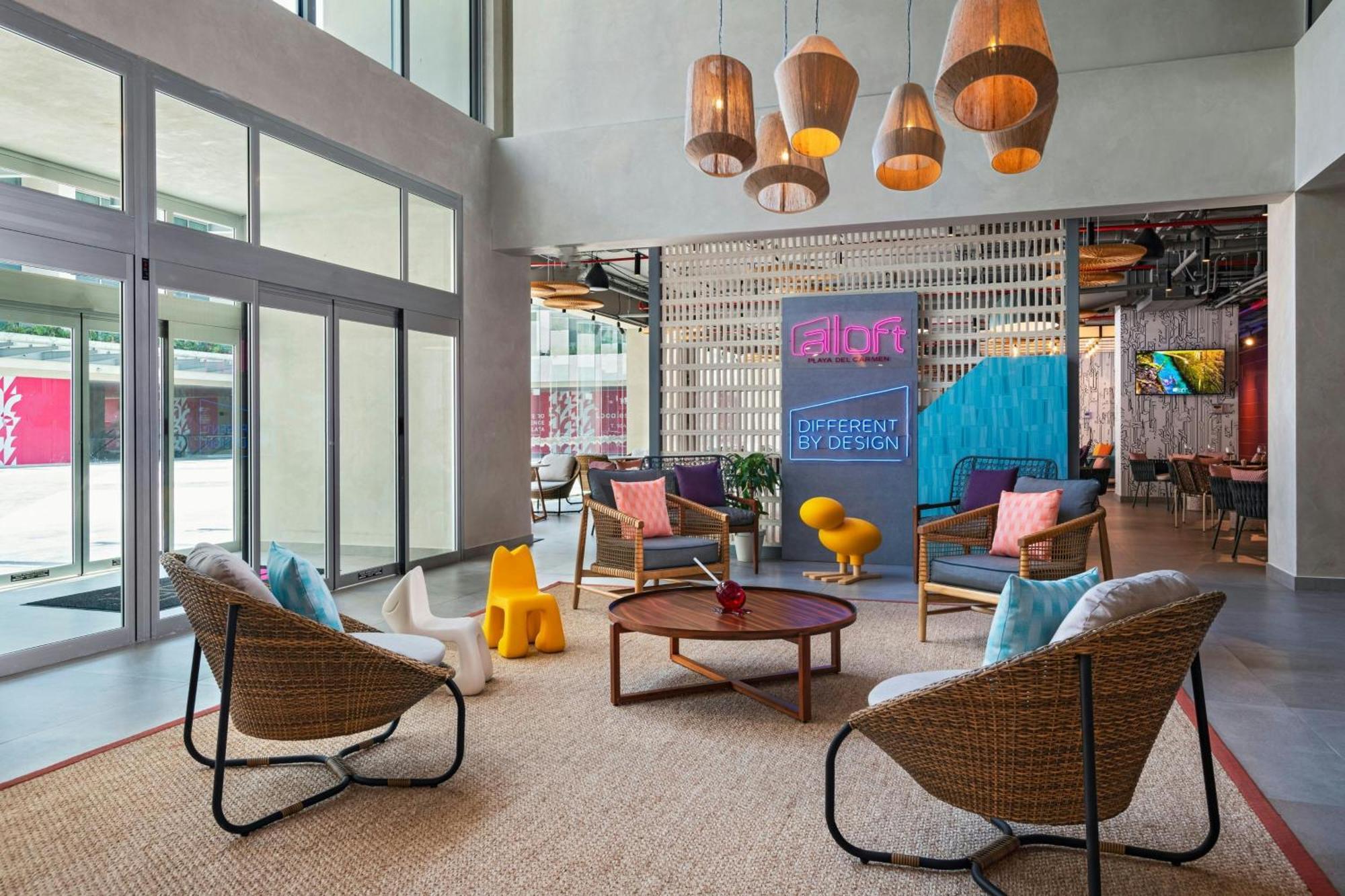 Aloft Playa Del Carmen 호텔 외부 사진 The lobby of the hotel